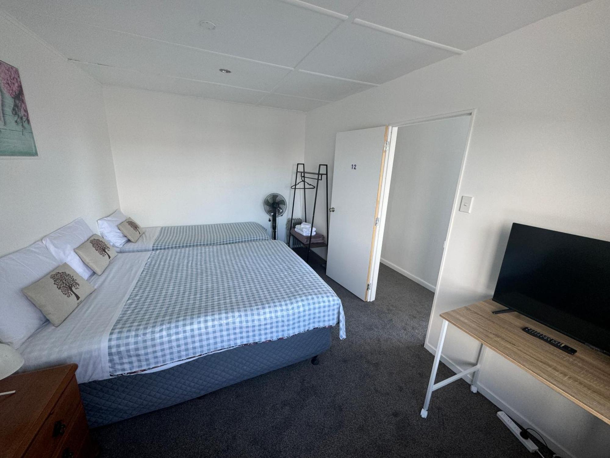 Rainbow Motel & Guest House Tauranga Exterior photo