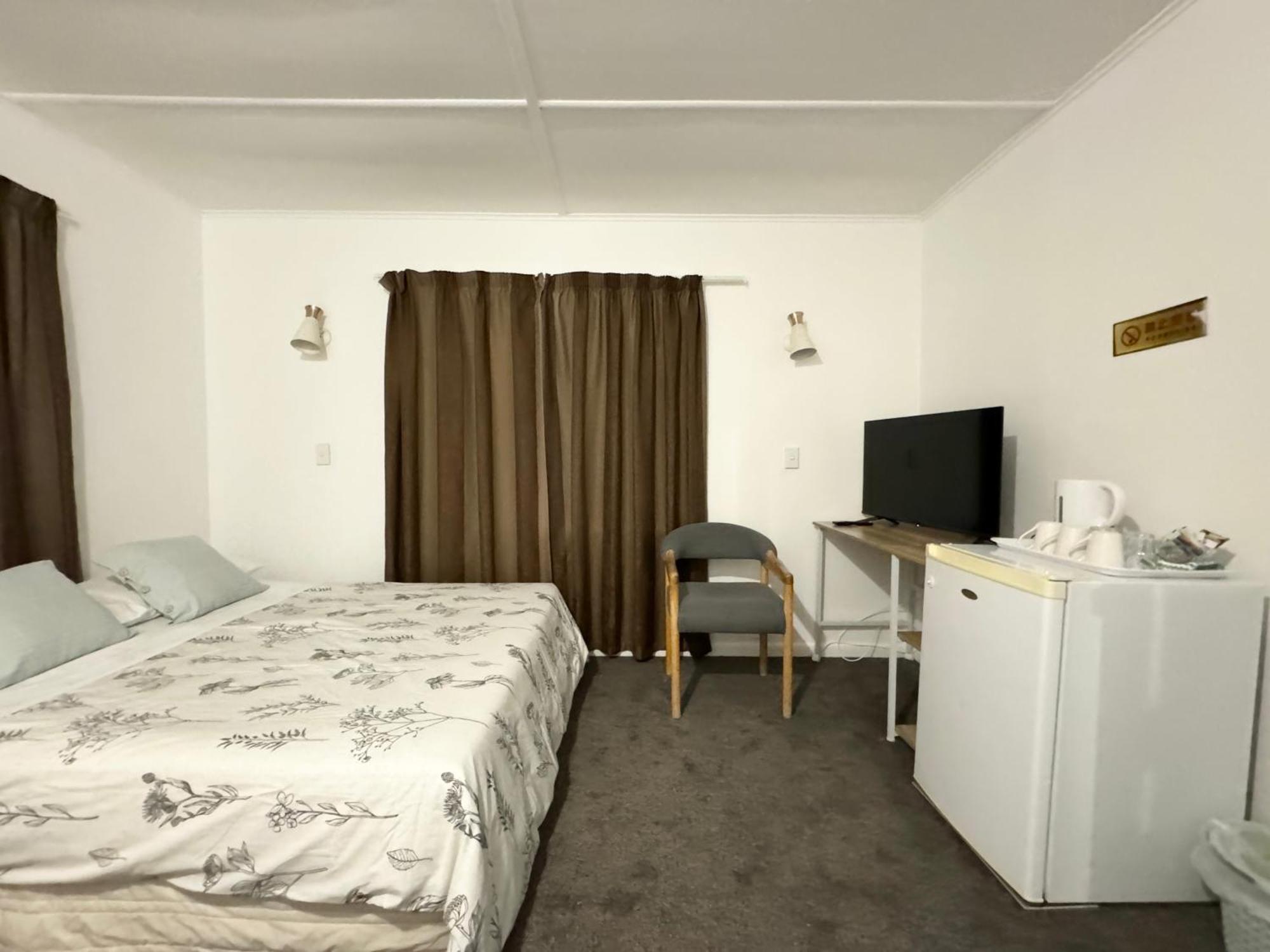 Rainbow Motel & Guest House Tauranga Exterior photo
